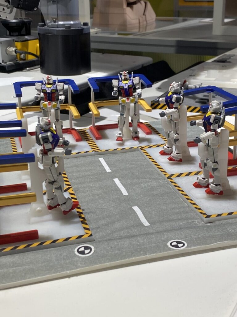 「ビルドくん」というロボットが組み立たガンダム