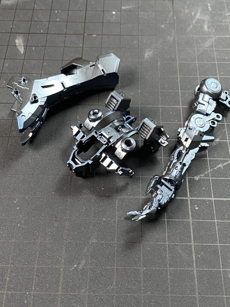 ガンダムフレーム　エアブラシ塗装後