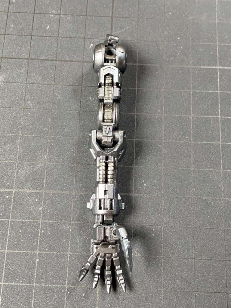 ガンダムフレーム　部分塗装後