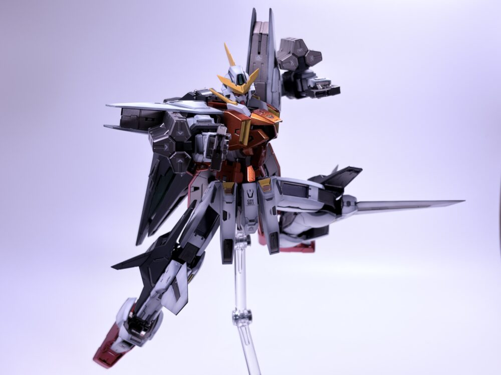 完成したMGガンダムキュリオスの立ち姿後ろ